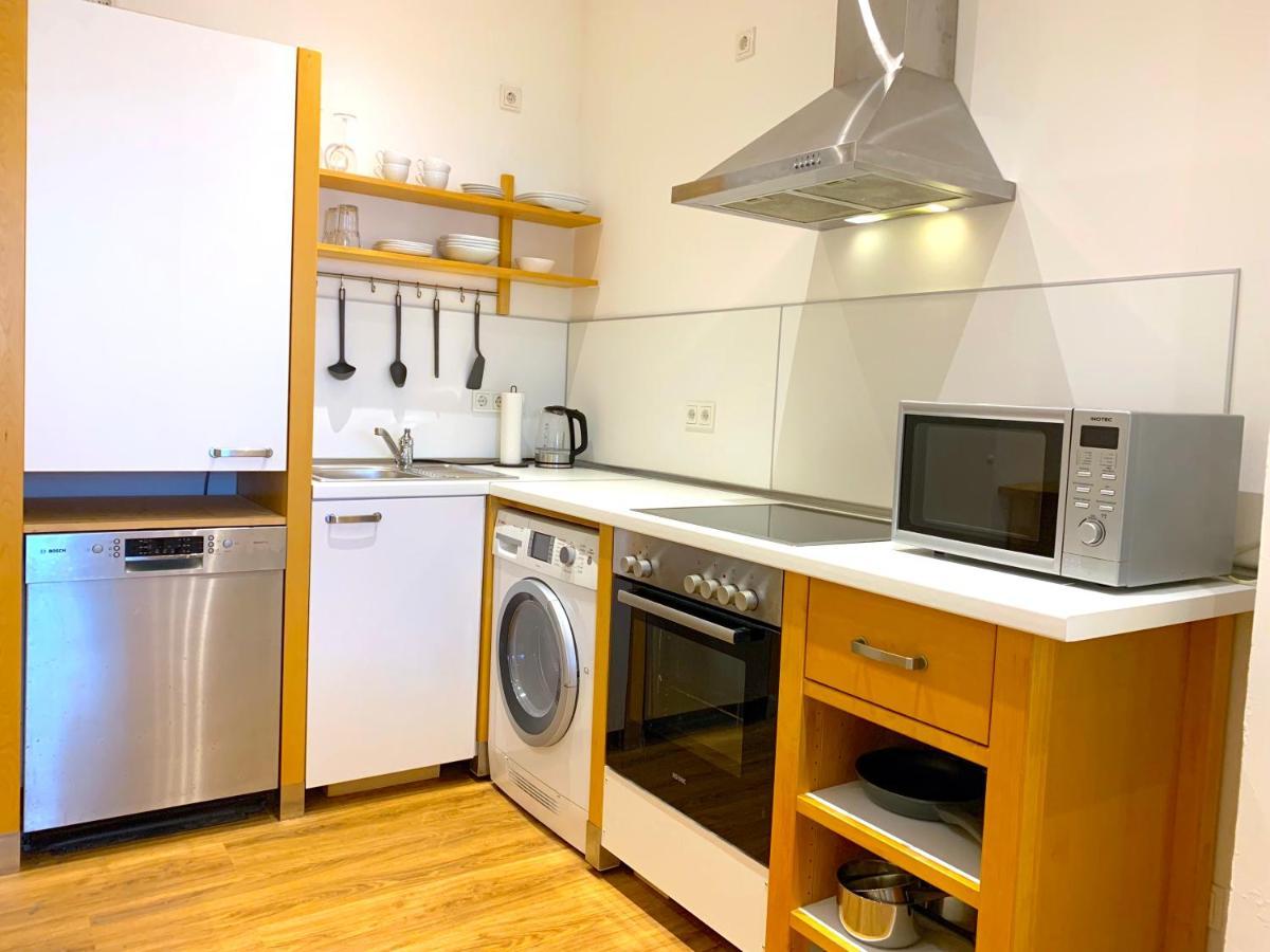 Alles Komplett - 2 Schlafzimmer, Grosse Kueche, Bad * Colonia