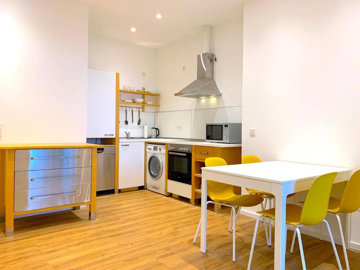 Alles Komplett - 2 Schlafzimmer, Grosse Kueche, Bad Colonia