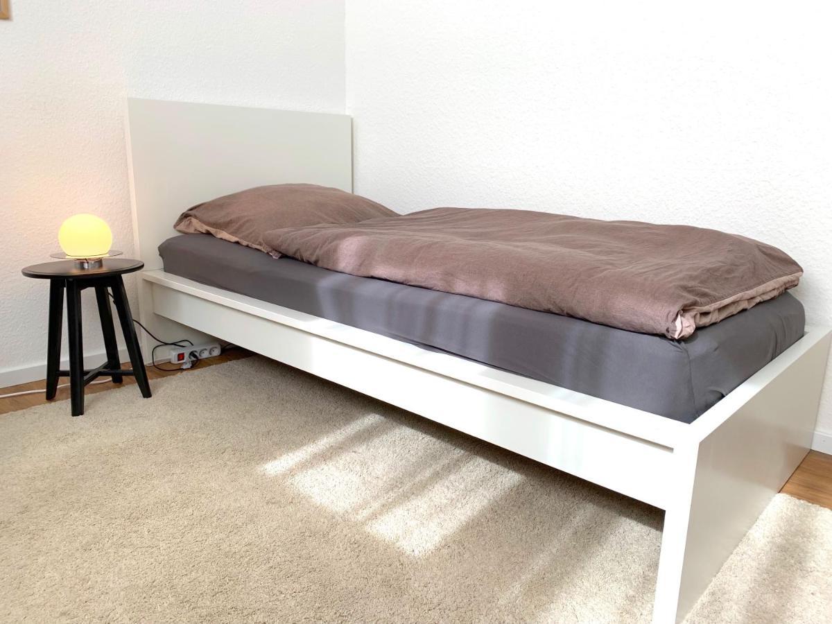 Alles Komplett - 2 Schlafzimmer, Grosse Kueche, Bad * Colonia